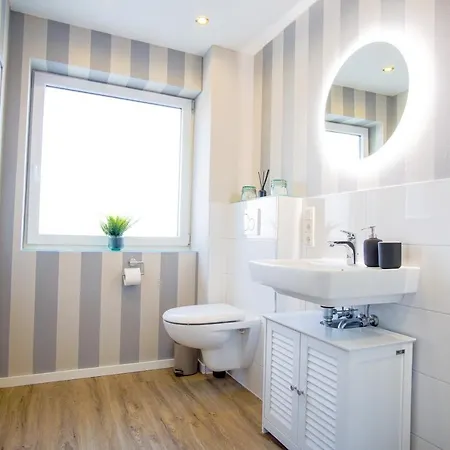 Homefy Come-Together Apartment - Balkon - Aufzug - Free Parking - Smart Tvs Essen Extérieur photo