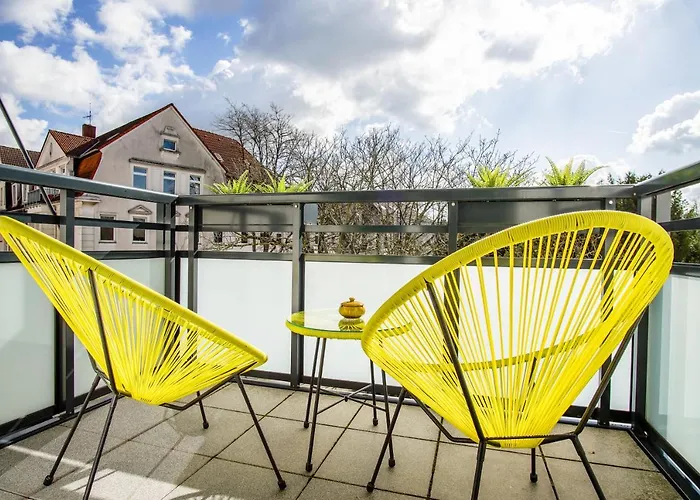Homefy Come-Together Apartment - Balkon - Aufzug - Free Parking - Smart Tvs